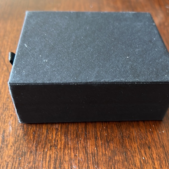 Moissanite earrings - Picture 6 of 6